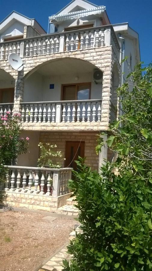 Manda Apartment Karlobag Luaran gambar