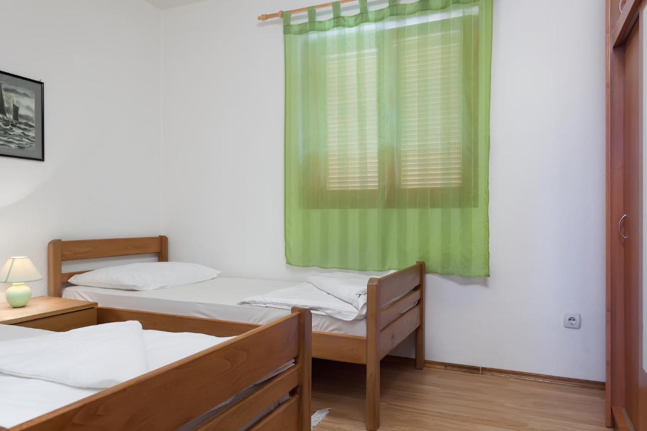 Manda Apartment Karlobag Luaran gambar